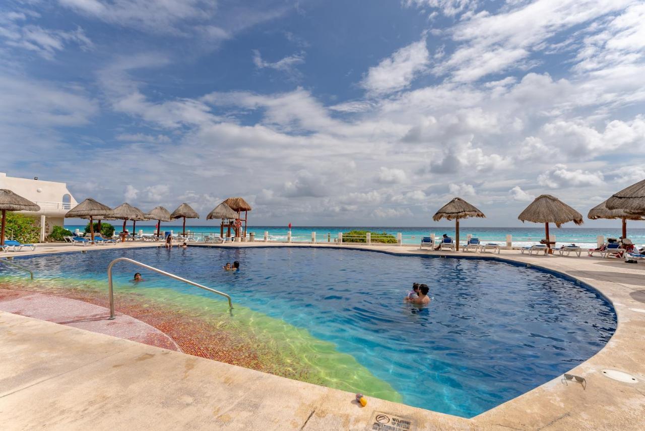 Sparkling Ocean View In Cancún Kültér fotó